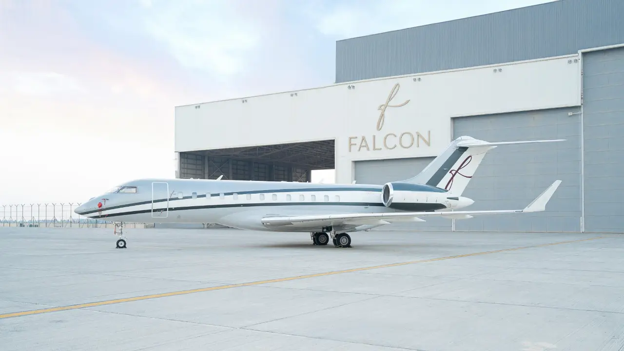 Bombardier Global Express XRS A6-AFC operated by Alex Jets photo 5