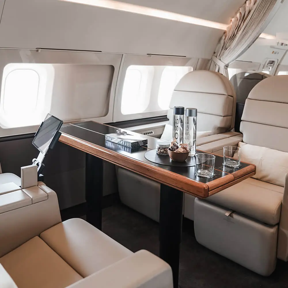 Boeing BBJ A6-DAS operated by RoyalJet LLC photo 4