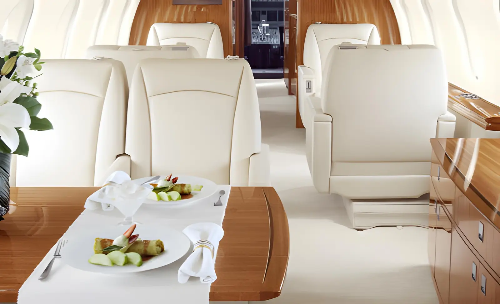 Bombardier Global 5000 A7-CEE operated by Qatar Executive photo 2
