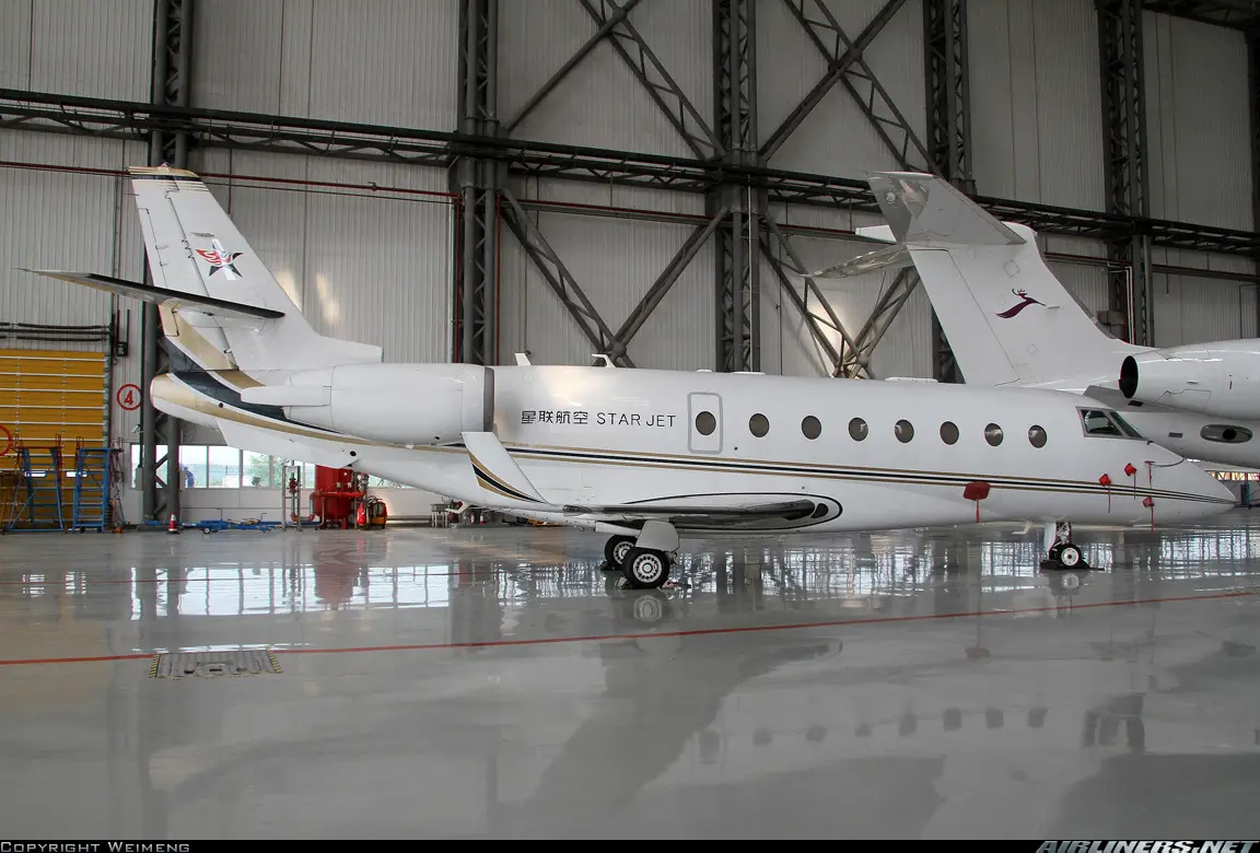 Gulfstream G200 B-8129 operated by Star Jet Co., Ltd. photo 2