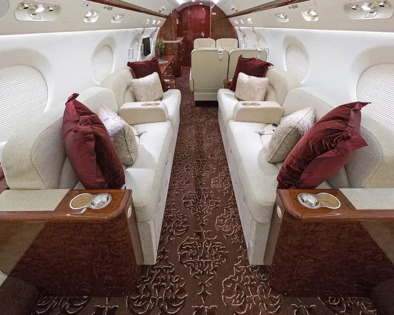 Gulfstream G550 B-8260 operated by Nanshan Jet CO., Ltd. photo 2