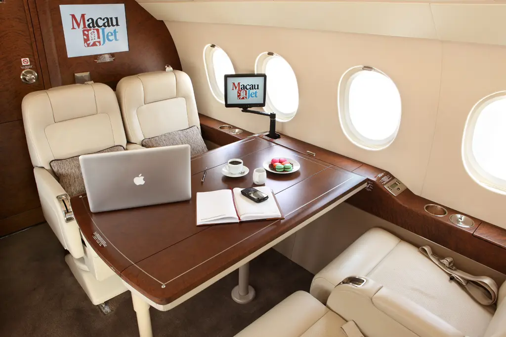 Dassault Falcon 2000LX EASy B-MAZ operated by Asia Pacific Aviation Co Ltd photo 2