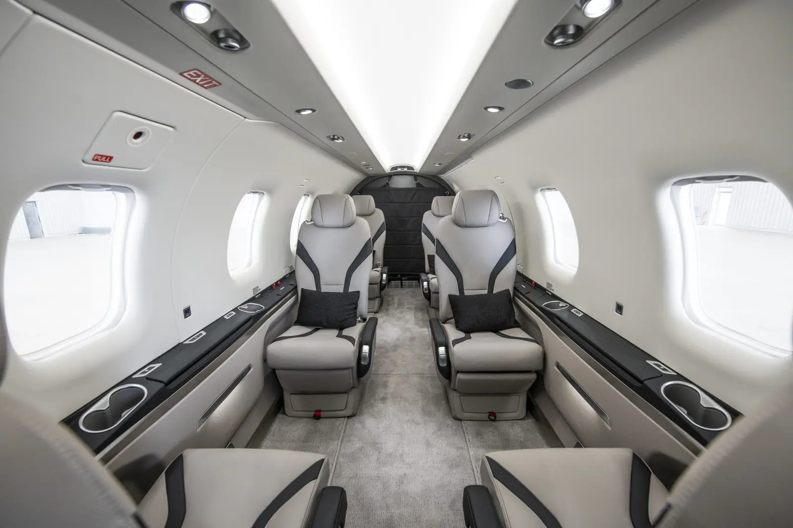 Pilatus PC-12/47 C-FANJ operated by Private Air, Inc. photo 2