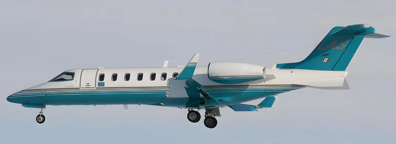 Bombardier Learjet 45 C-FBCL operated by Carson Air, Ltd photo 3