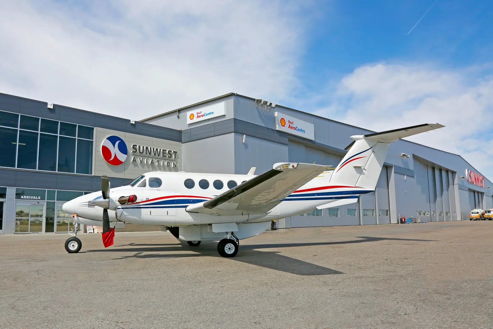 Beechcraft King Air 200 C-FBOM operated by Sunwest Aviation, Ltd. photo 4