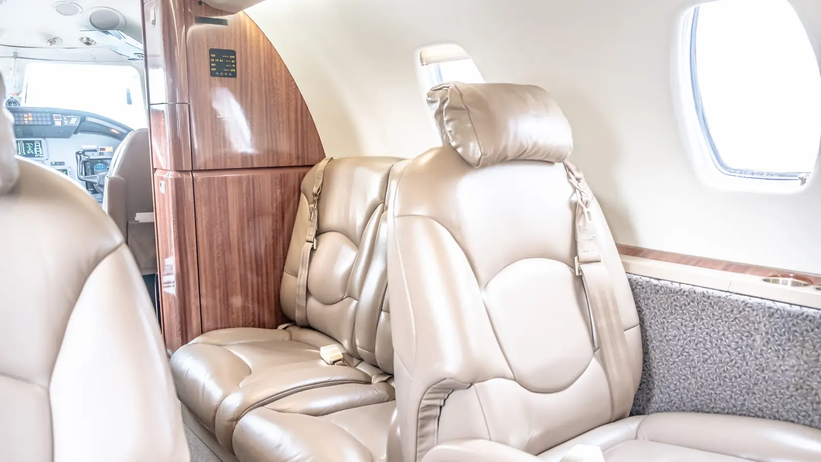 Cessna Citation Excel C-FBXL operated by Private Air, Inc. photo 2