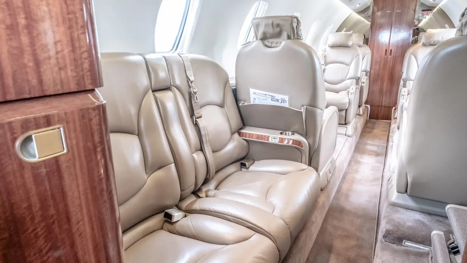 Cessna Citation Excel C-FBXL operated by Private Air, Inc. photo 4