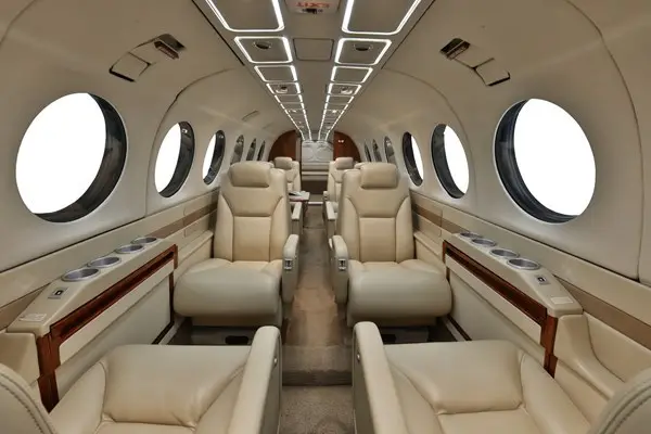 Beechcraft King Air 350 C-FEBS operated by Carson Air, Ltd photo 5