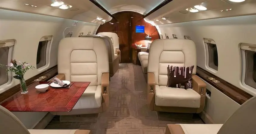 Bombardier Challenger 604 C-FGFG operated by NovaJet Aviation Group photo 2