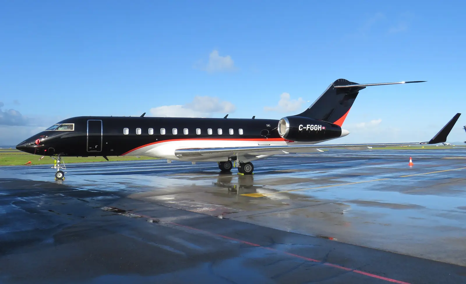 Bombardier Global 5000 C-FGGH