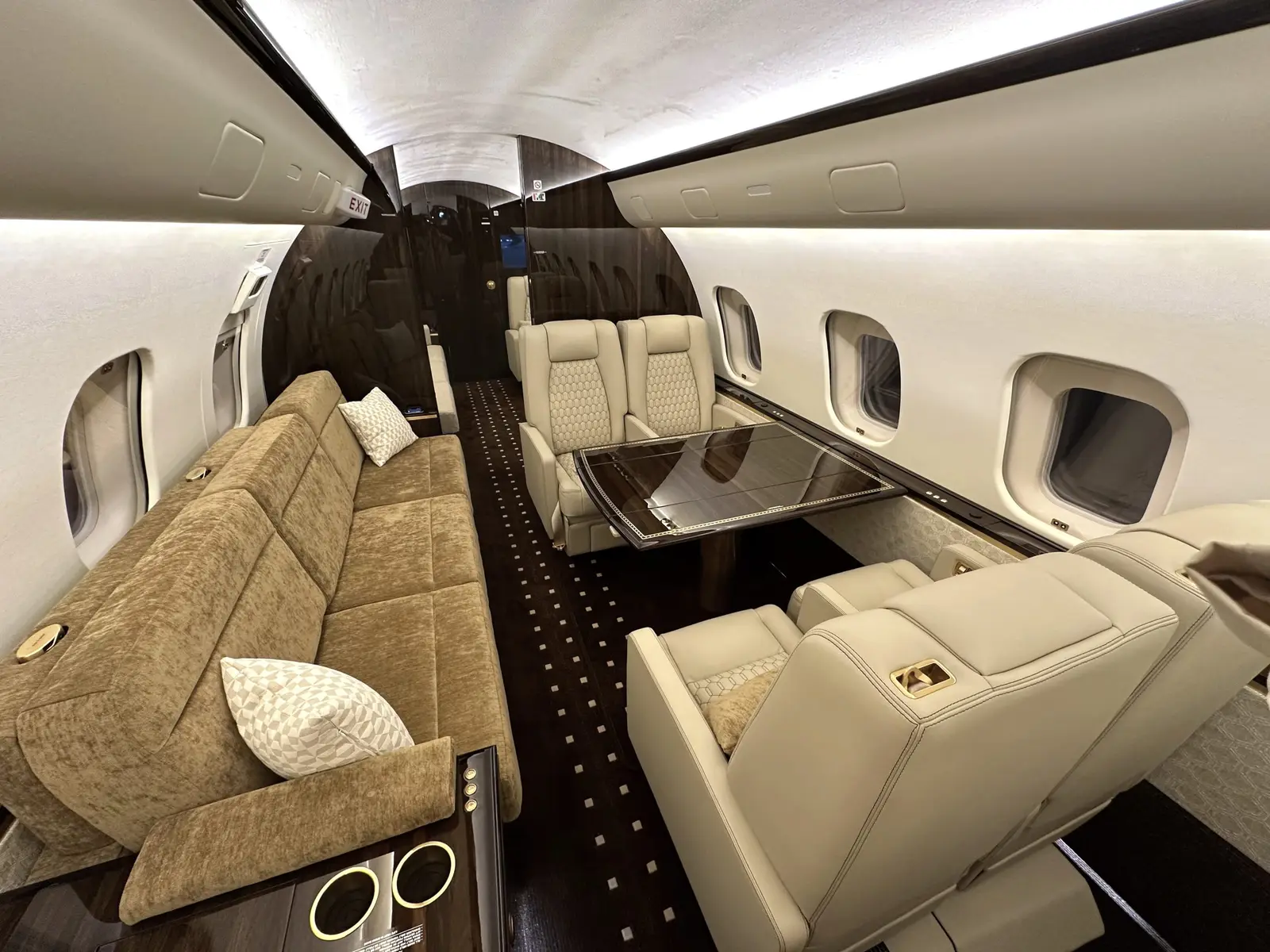 Bombardier Global 5000 C-FGGH operated by Chartright Air Group photo 5