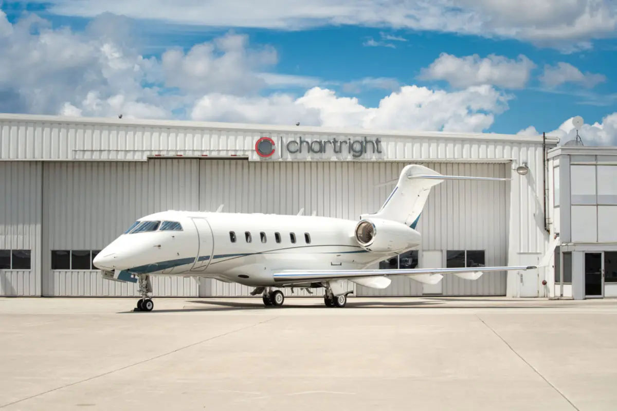 Bombardier Challenger 300 C-FIOV operated by Chartright Air Group photo 4
