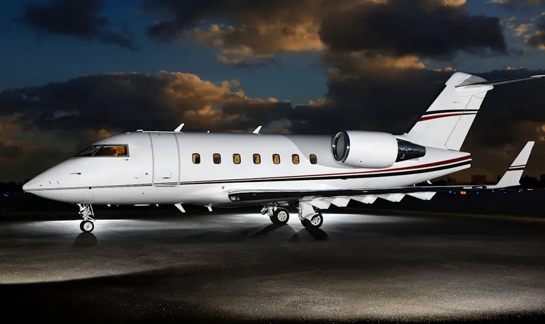Bombardier Challenger 604 C-FKGY