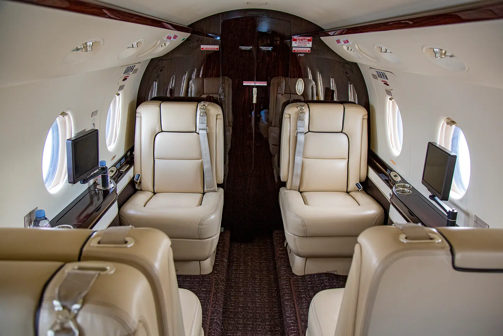 Gulfstream G150 C-FMDN operated by Sunwest Aviation, Ltd. photo 4
