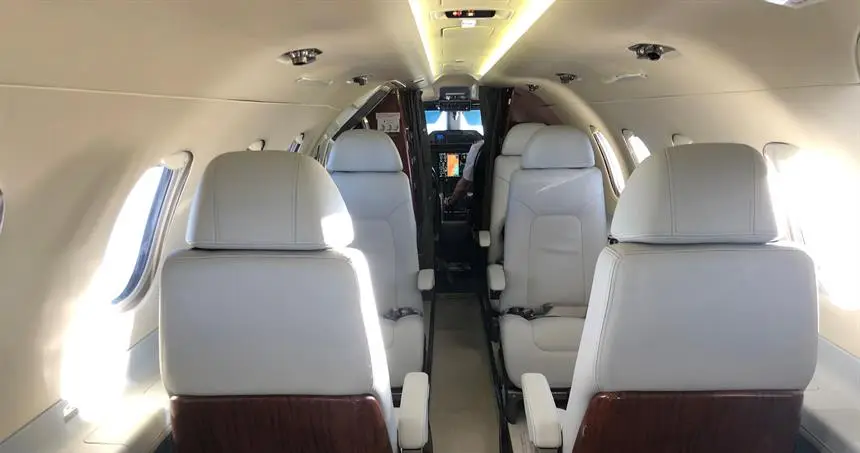 Embraer Phenom 300 C-FMPN operated by Flightpath Charter Airways photo 2