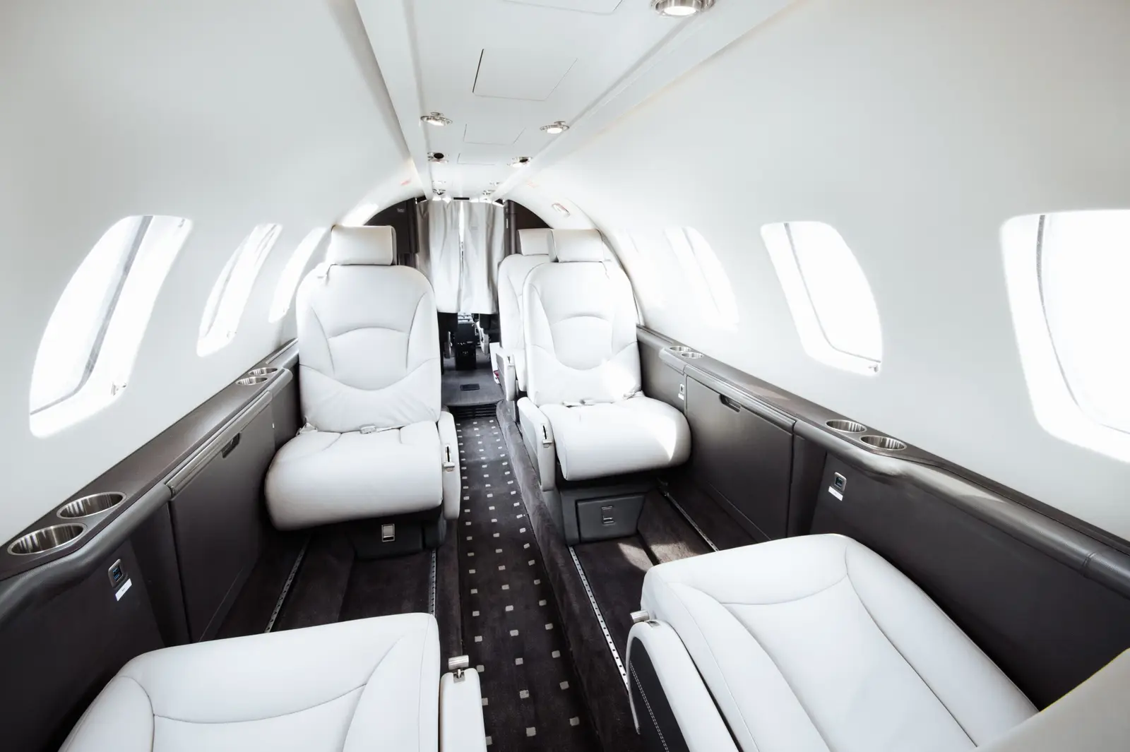 Cessna Citation Ultra C-FOCS operated by Chartright Air Group photo 2