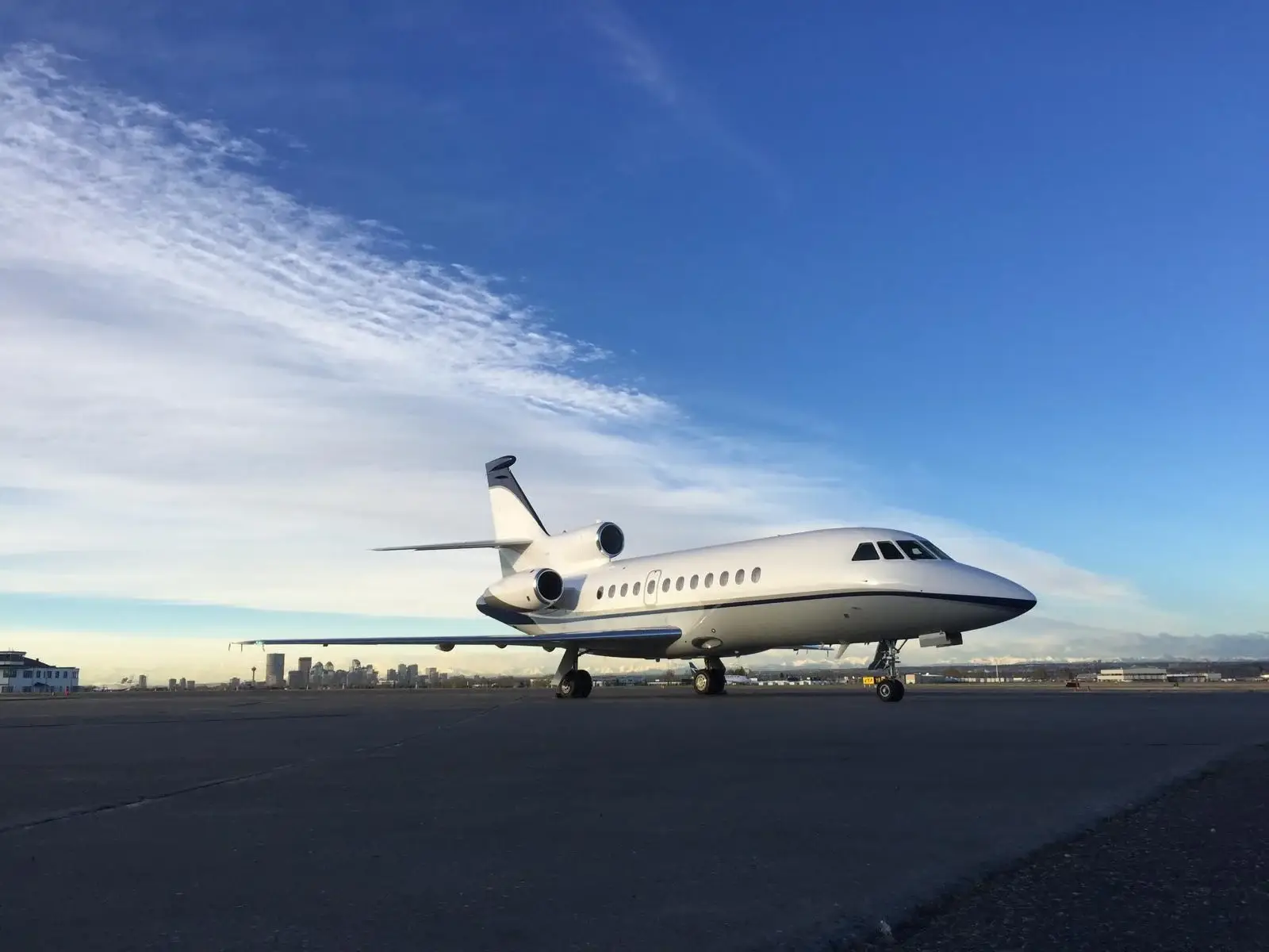 Dassault Falcon 900EX C-FPFS operated by Skyservice Business Aviation, exterior