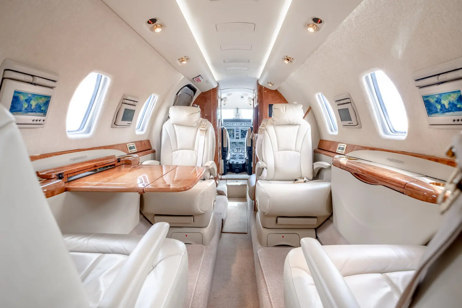 Cessna Citation Sovereign C-FPSV operated by Private Air, Inc. photo 6