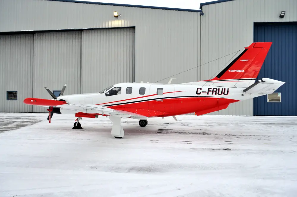 Daher TBM 850 C-FRUU operated by Fast Air, exterior