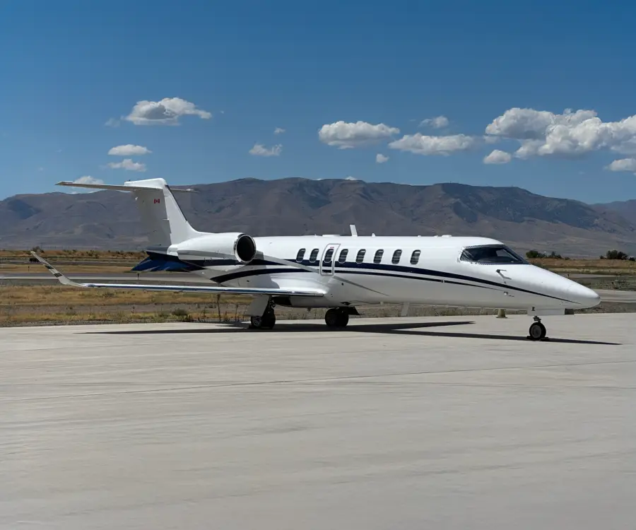 Bombardier Learjet 75 C-FSDL operated by Anderson Air, Ltd., exterior