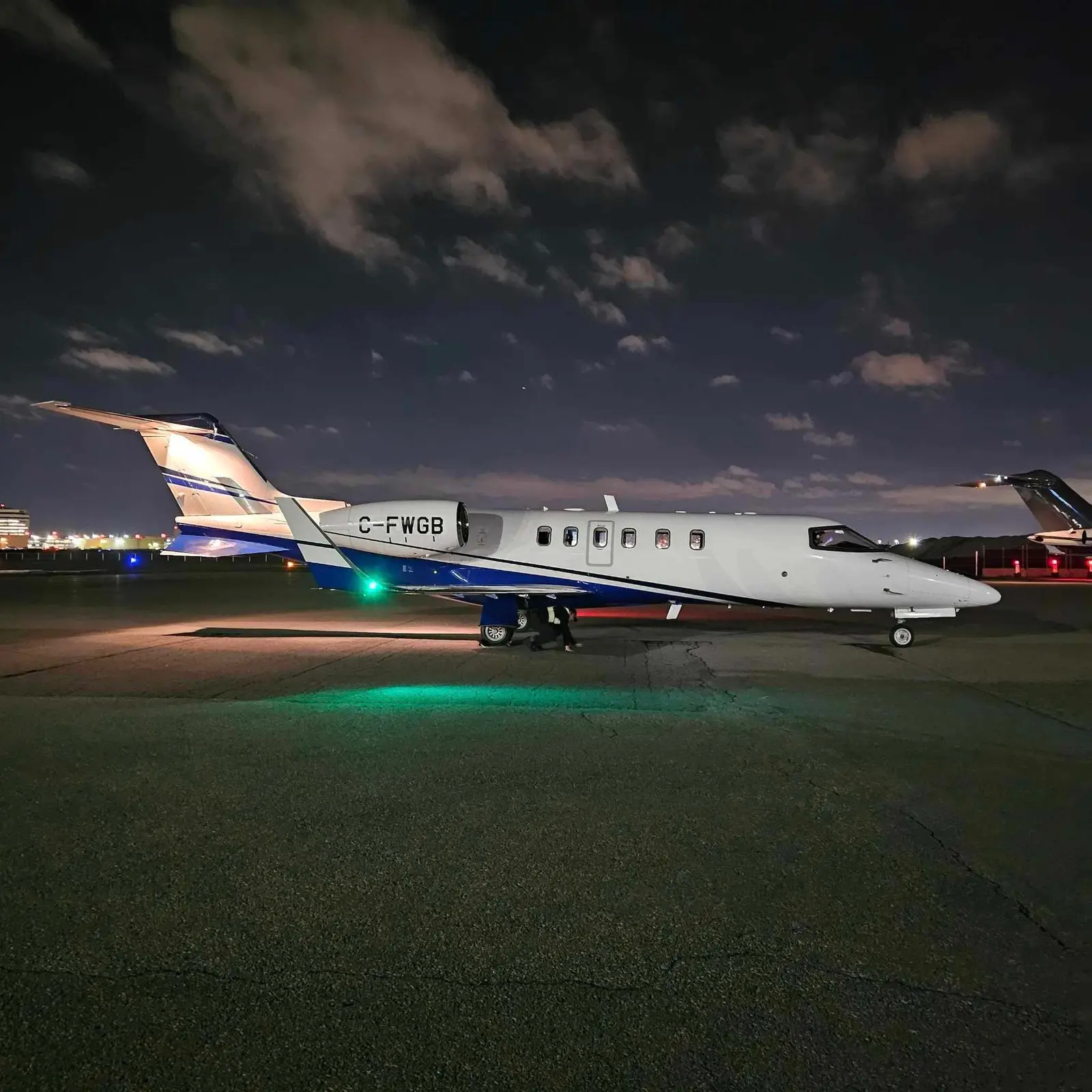 Bombardier Learjet 40 C-FWGB operated by Aviation Starlink, Inc., exterior