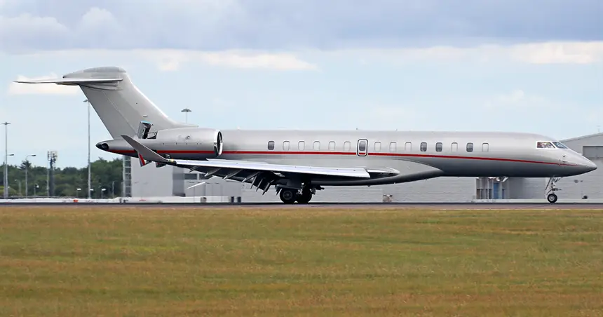 Bombardier Global 7500 C-FWPF operated by Flightpath Charter Airways photo 4