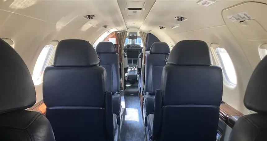 Embraer Phenom 300 C-FWTF operated by Flightpath Charter Airways photo 4