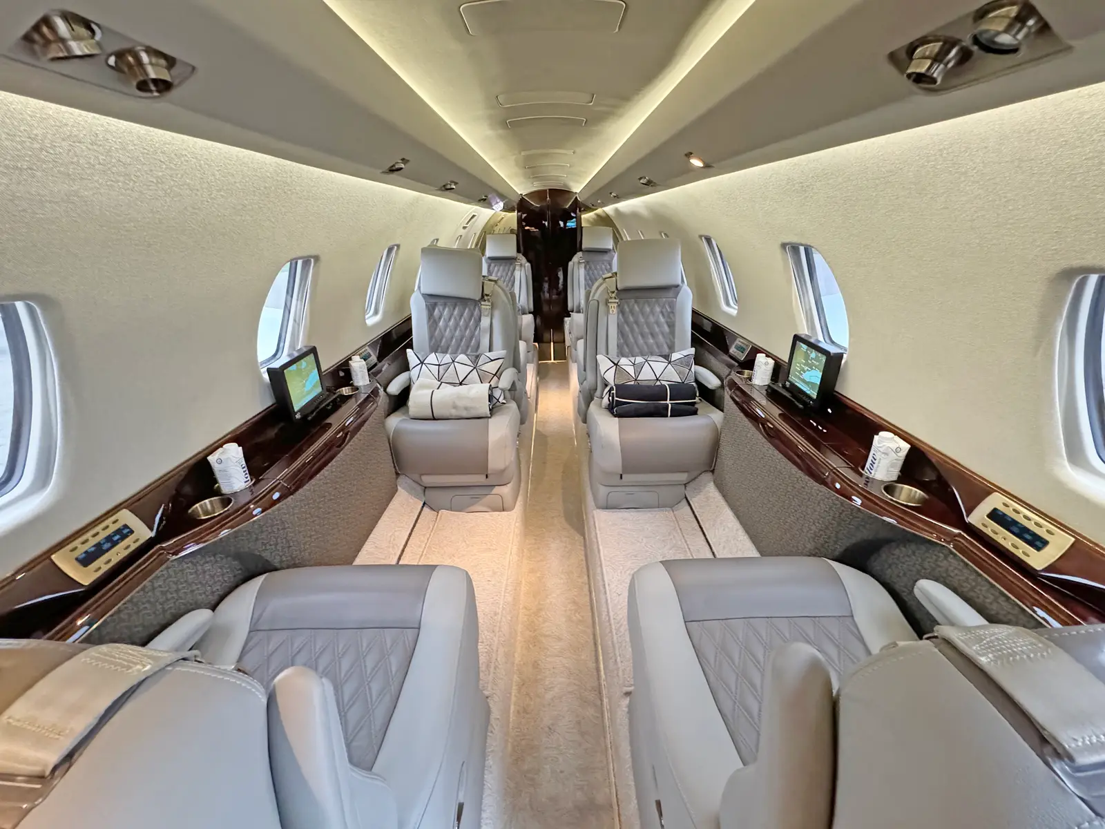 Cessna Citation X C-FXAJ operated by Chartright Air Group photo 4