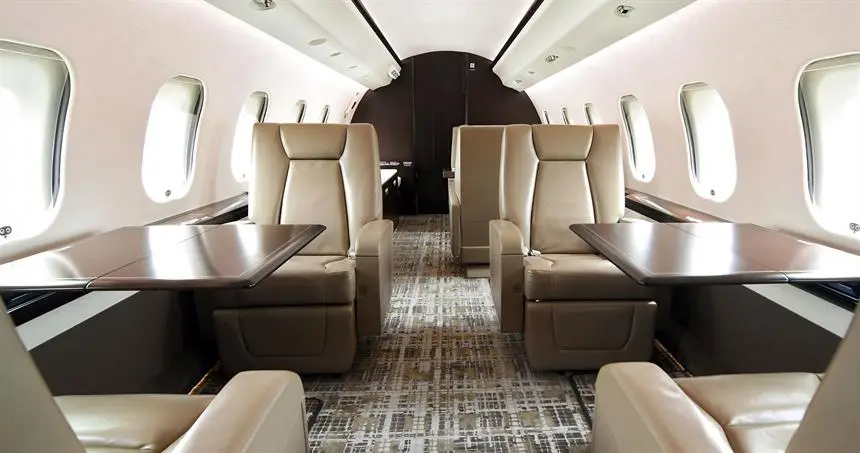 Bombardier Global 6000 C-FXDB operated by Flightpath Charter Airways photo 5