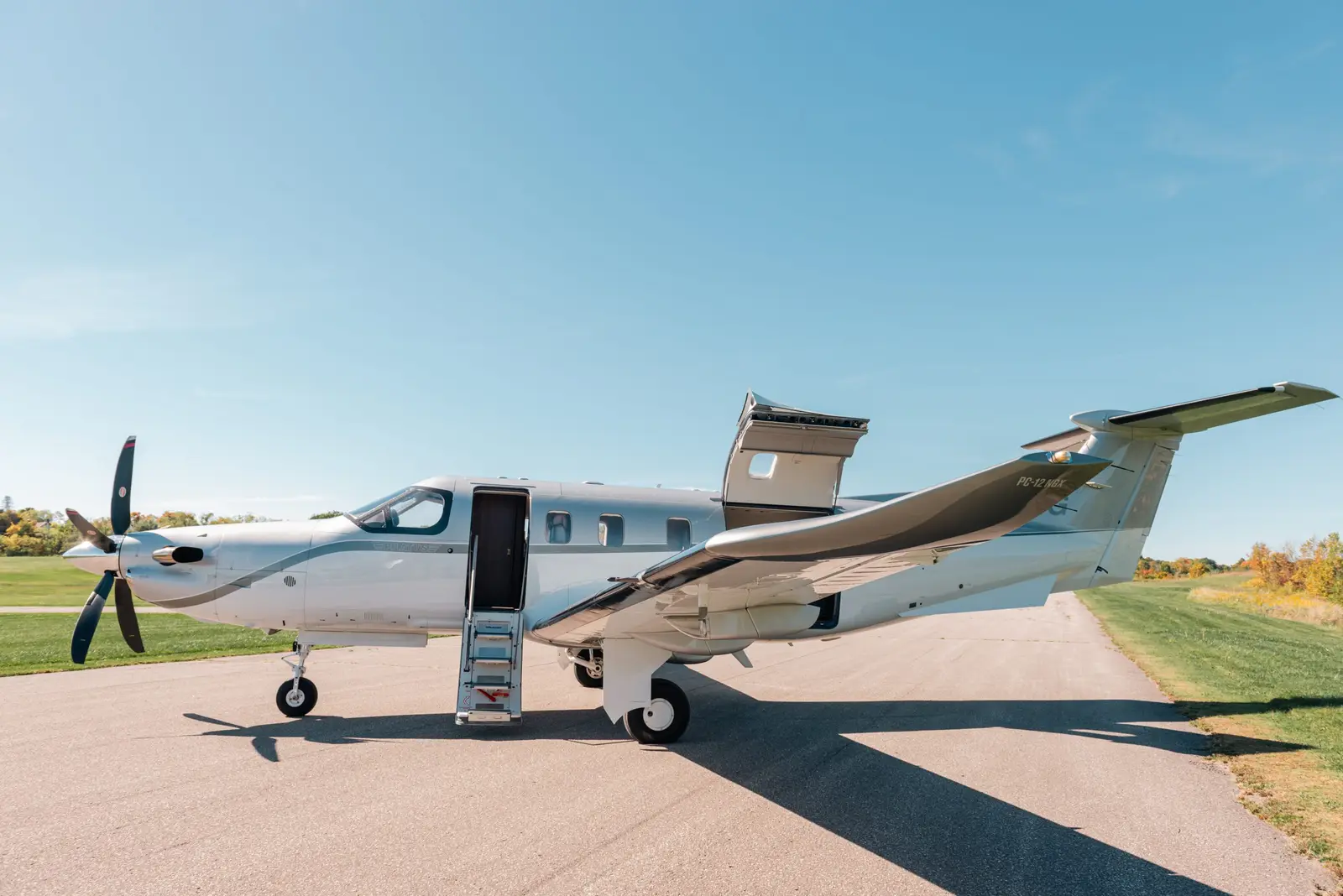 Pilatus PC-12/47 NG C-FYBG operated by Coywolf Aviation Limited photo 4