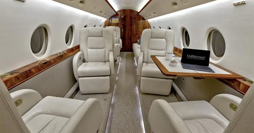 Gulfstream G200 C-GALO operated by NovaJet Aviation Group photo 2