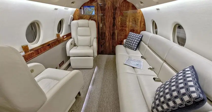 Gulfstream G200 C-GALO operated by NovaJet Aviation Group photo 3