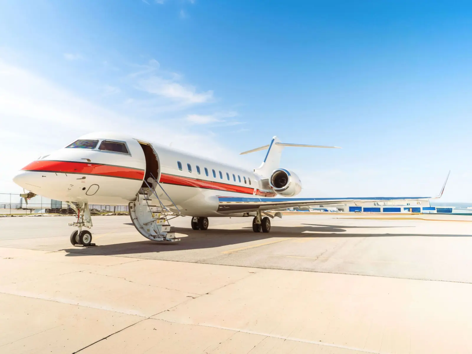 Bombardier Global 5000 C-GDPG operated by Execaire Aviation photo 6