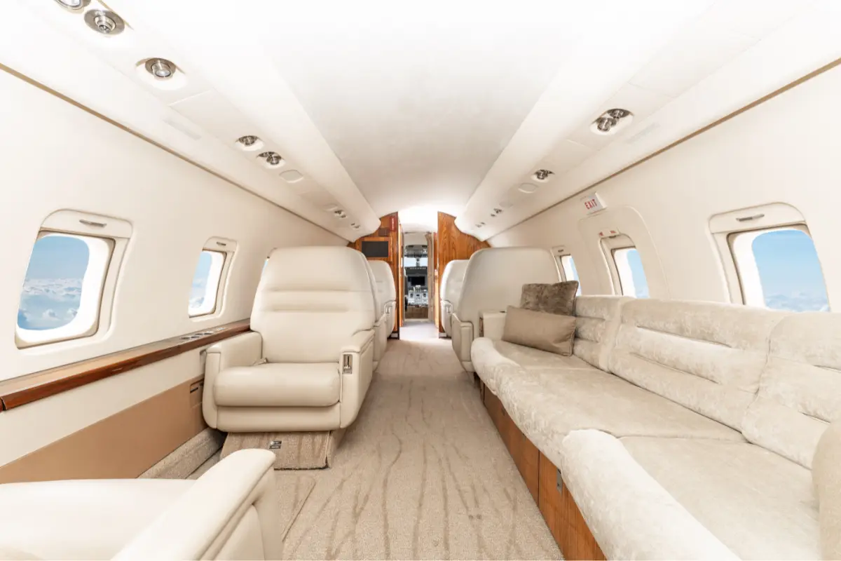 Bombardier Challenger 604 C-GDWF operated by Chartright Air Group photo 5