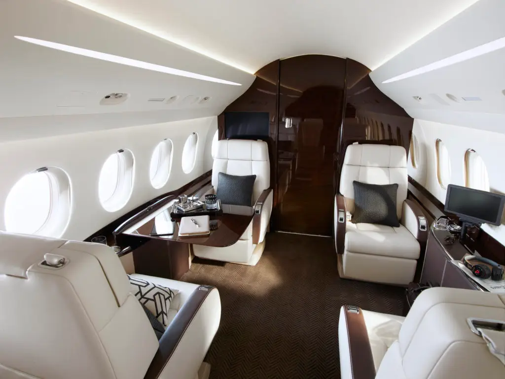Dassault Falcon 2000LX C-GNPG operated by Anderson Air, Ltd. photo 3