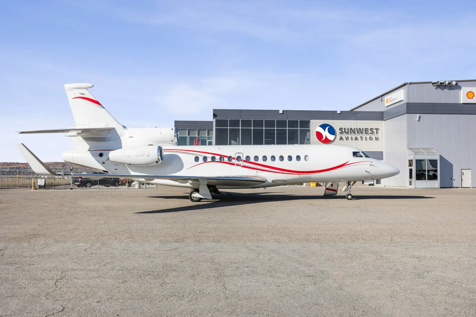 Dassault Falcon 7X C-GOFJ operated by Flightpath Charter Airways, exterior