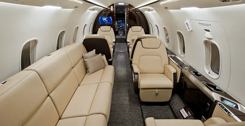 Bombardier Challenger 350 C-GOHX operated by NovaJet Aviation Group photo 5