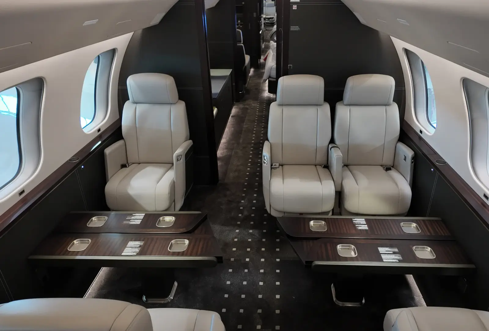 Bombardier Global 7500 C-GOLX operated by Skyservice Business Aviation photo 5