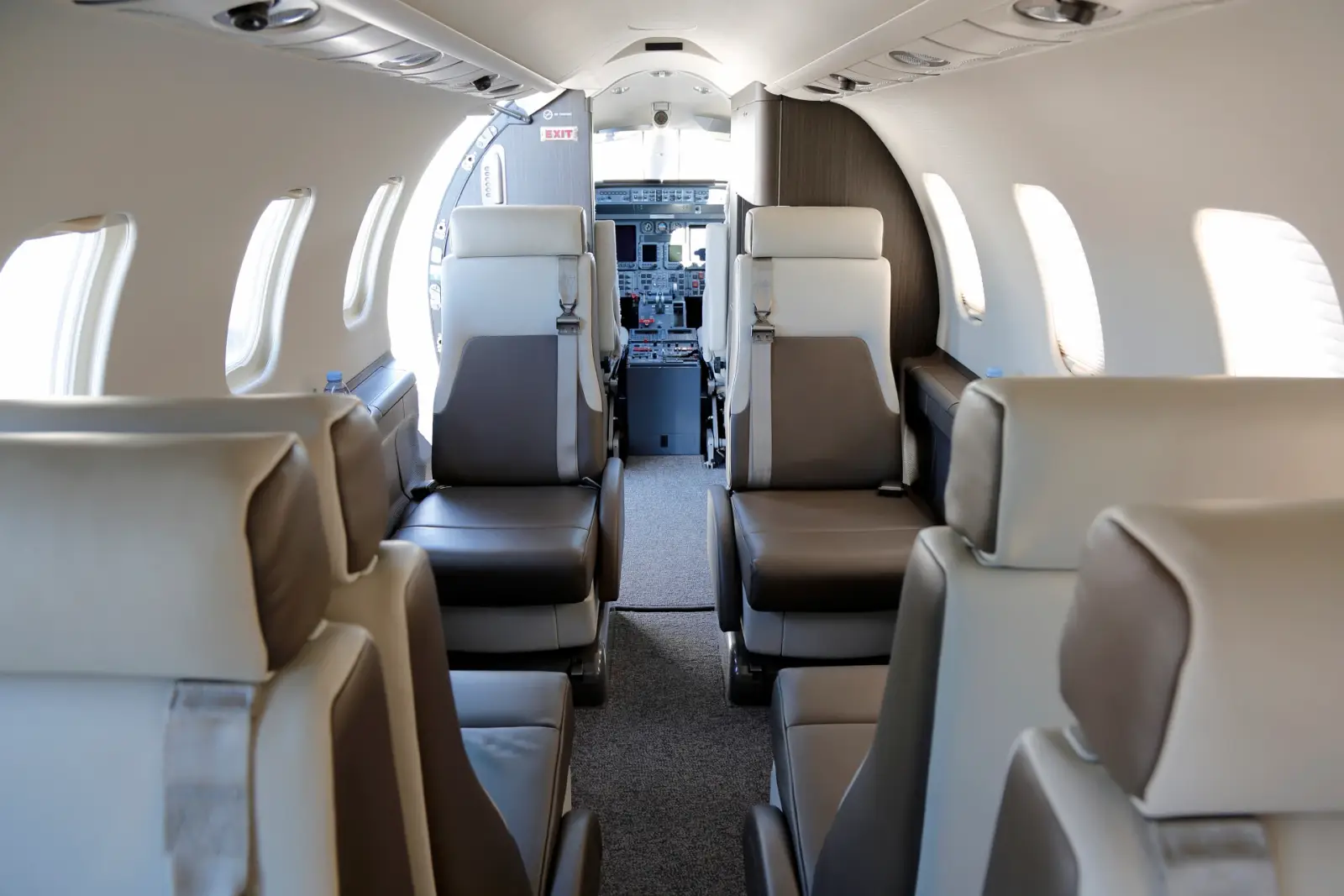 Bombardier Learjet 45 C-GPDB operated by Sunwest Aviation, Ltd. photo 6