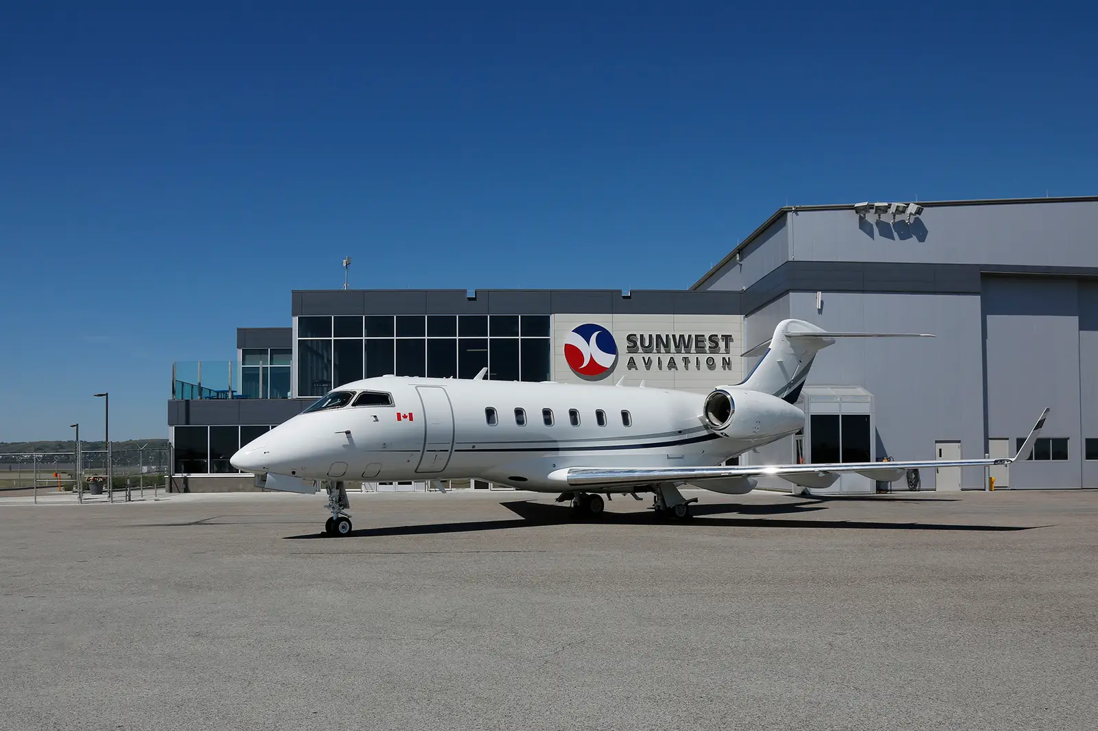 Bombardier Challenger 300 C-GPDQ
