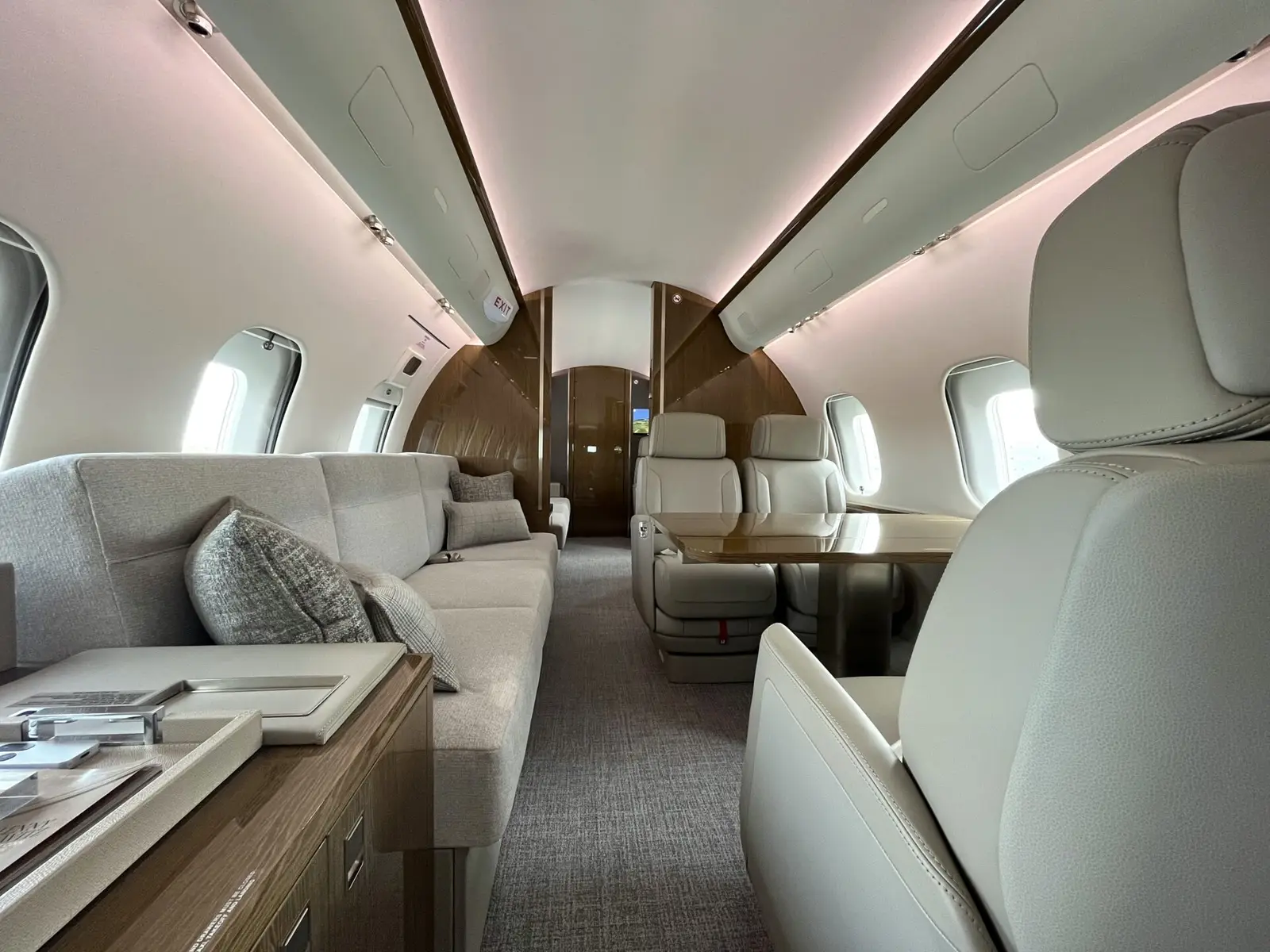 Bombardier Global 5500 C-GPHC operated by Skyservice Business Aviation photo 3