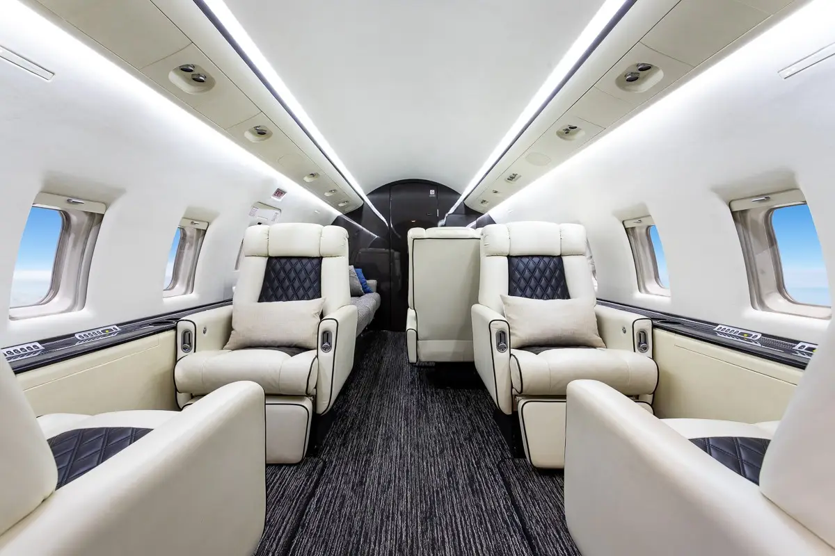 Bombardier Challenger 604 C-GRUB operated by Chartright Air Group photo 2