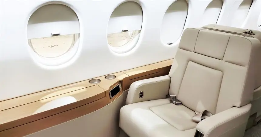 Dassault Falcon 2000 C-GSMR operated by Skyservice Business Aviation photo 2