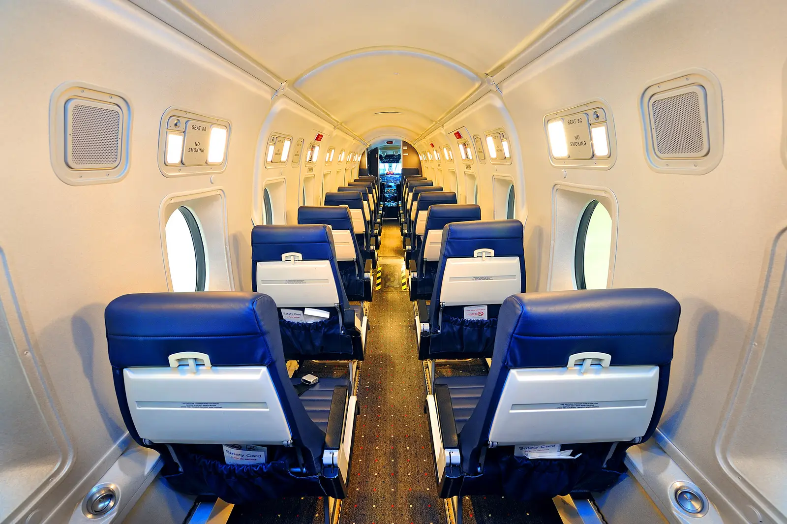 Beechcraft 1900D C-GSWB operated by Sunwest Aviation, Ltd. photo 2