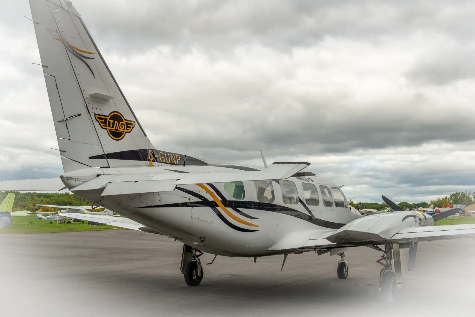 Piper PA-31-350 Chieftain C-GUNP operated by TAG - Transport Aerien Gatineau, exterior