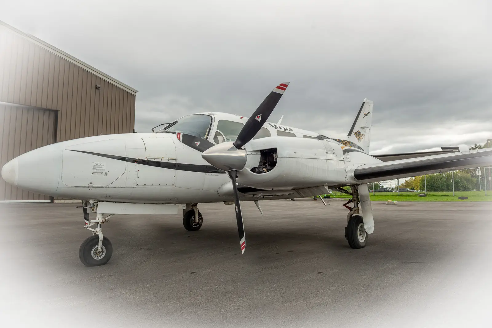 Piper PA-31-350 Chieftain C-GUNP operated by TAG - Transport Aerien Gatineau photo 6