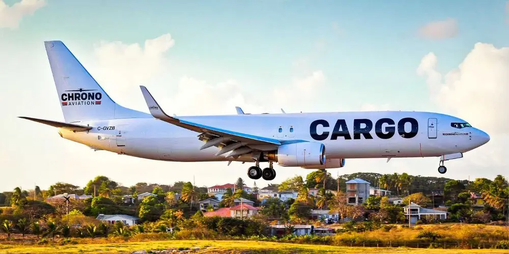 Boeing 737-800 C-GVZB operated by Chrono Aviation, exterior