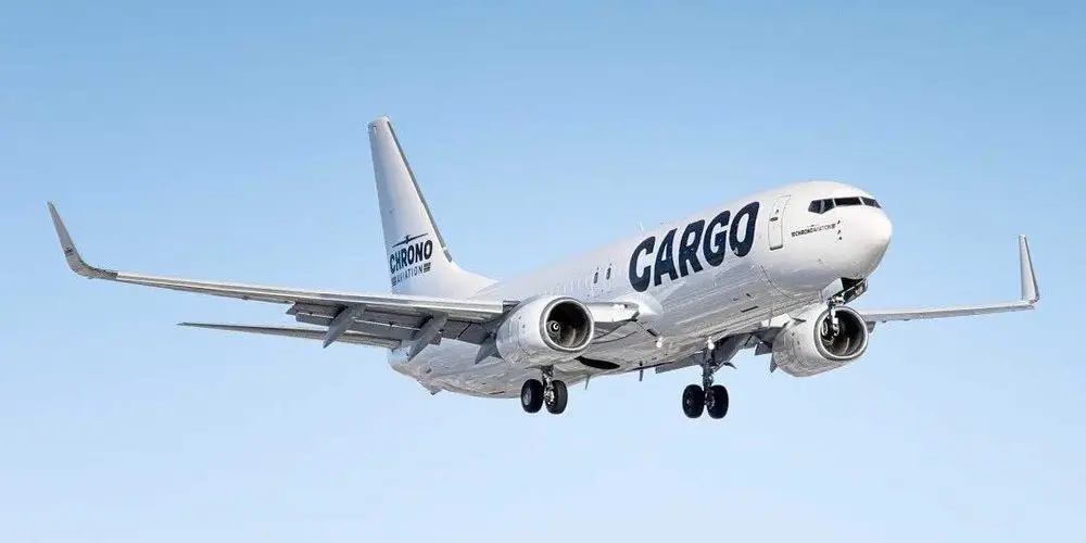 Boeing 737-800 C-GVZB operated by Chrono Aviation photo 3