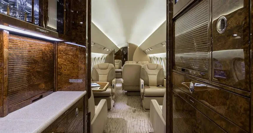 Dassault Falcon 900EX C-GWFM operated by Skyservice Business Aviation photo 4