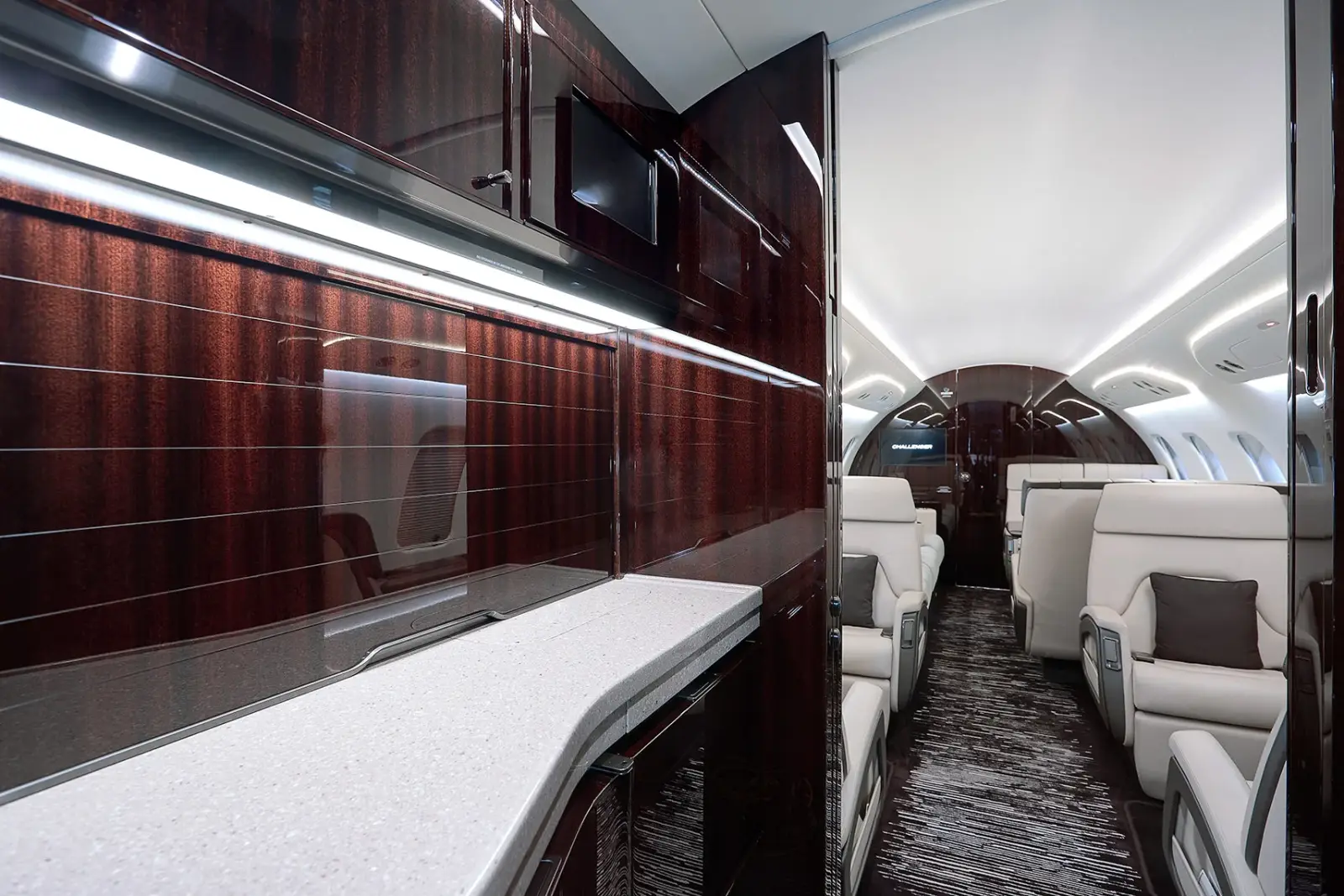 Bombardier Challenger 650 C-GZUM operated by Skyservice Business Aviation photo 5